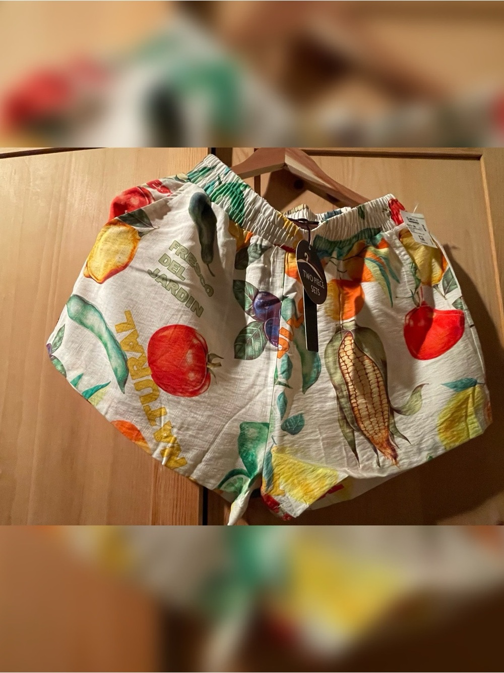 Fruit Print Elastic Waist Women's Shorts - White Multi